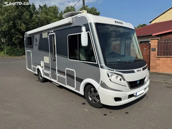 Knaus SKY I 700 Plus (2014) – Luxusní integrál na měchách - Knaus 2014