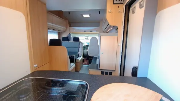 Fiat Ducato / Sunlight, alkovna pro 6 osob, tažné, markýza - fotografie 10