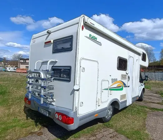 Ford/Chausson, obytný automobil, 6/6 osob, garáž/palanda - fotografie 3