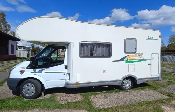 Ford/Chausson, obytný automobil, 6/6 osob, garáž/palanda - fotografie 5