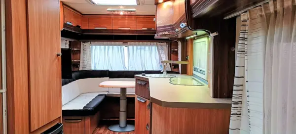 TABBERT 490 DaVinci + markýza + klimatizace + TV - fotografie 8