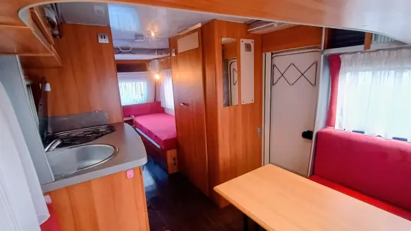 HYMER Feeling 470, automatický MOVER, soběstačný - fotografie 10