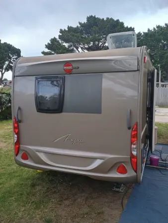 Būrstner Averso Top 545 TS luxusní karavan s klimatizací - Nyní SLEVA !!! - fotografie 4
