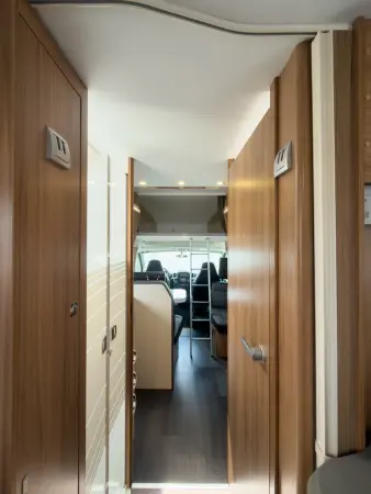 Adria Coral XL Axess 670 SL - fotografie 8