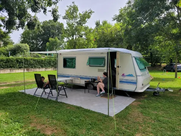Karavan - Adria 2000