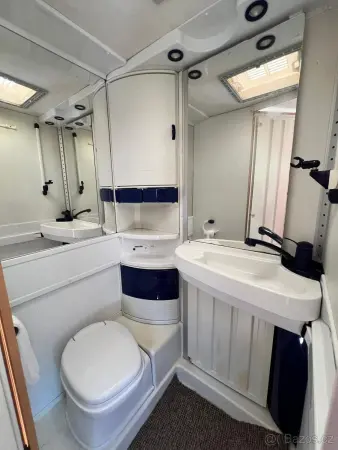 HYMER 5m – Fiat Ducato 2.8 i.d.TD – kompaktní obytňák - fotografie 11