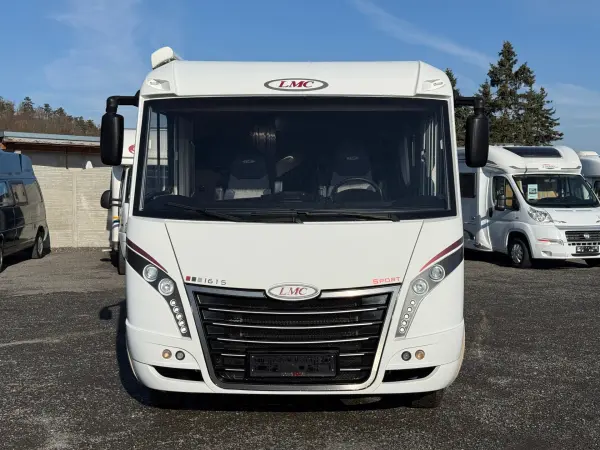 LMC Explorer Sport I 615, markýza, tažné zařízení, 2019, 4 osoby - fotografie 3