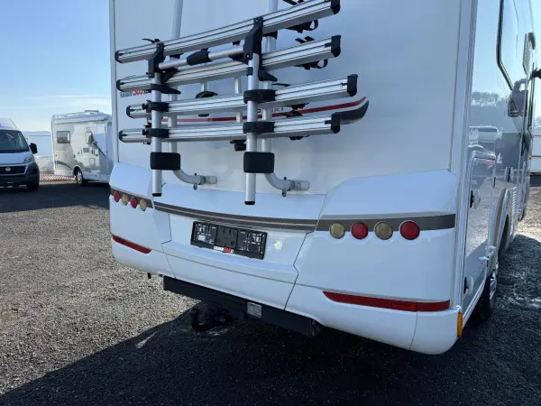 LMC Explorer Sport I 615, markýza, tažné zařízení, 2019, 4 osoby - fotografie 8