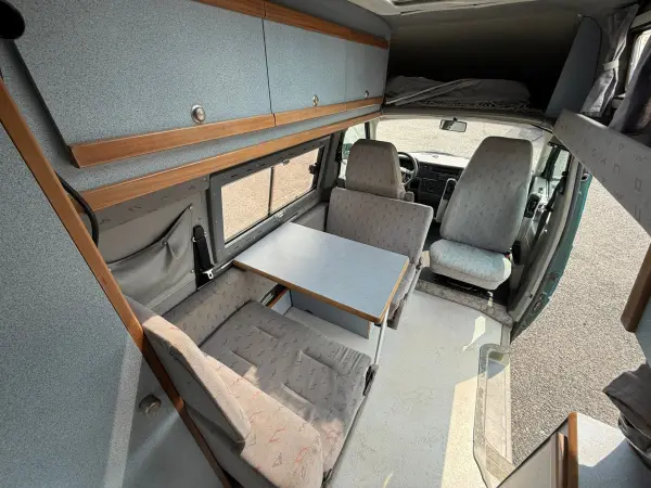 VW T4 Carthago - 2.5 TDi - fotografie 13