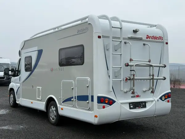 Dethleffs Advantage, 3.0 jtd, 4 osoby, Truma, podélné postele - fotografie 3