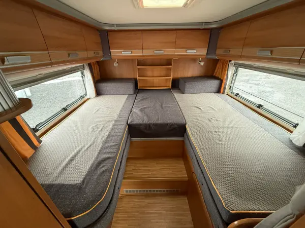 Dethleffs Advantage, 3.0 jtd, 4 osoby, Truma, podélné postele - fotografie 20