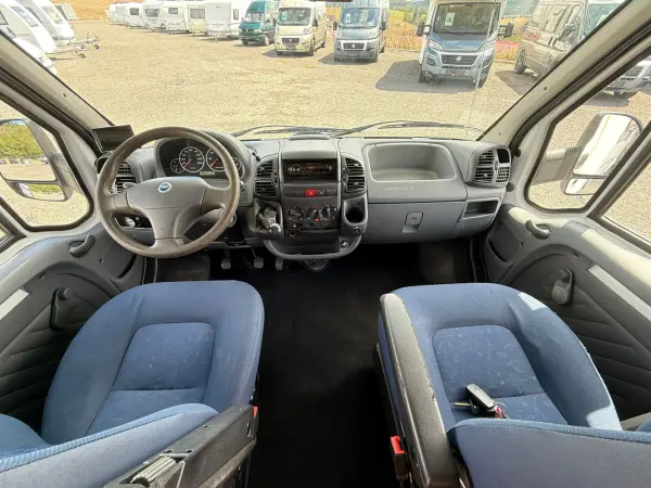 Knaus Sun Traveller Fiat Ducato, 2x klimatizace, markýza - fotografie 12