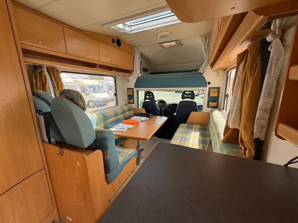 Knaus Sun Traveller Fiat Ducato, 2x klimatizace, markýza - fotografie 17