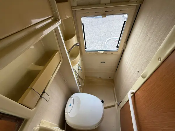 Laika Ecovip 6.1, 2x klimatizace, držák na 4 kola - fotografie 10