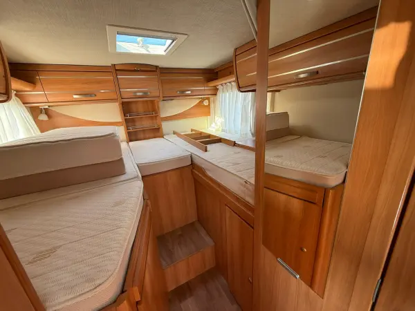 Hymer 580 MLT, automat, 2x klimatizace, markýza, satelit - fotografie 10