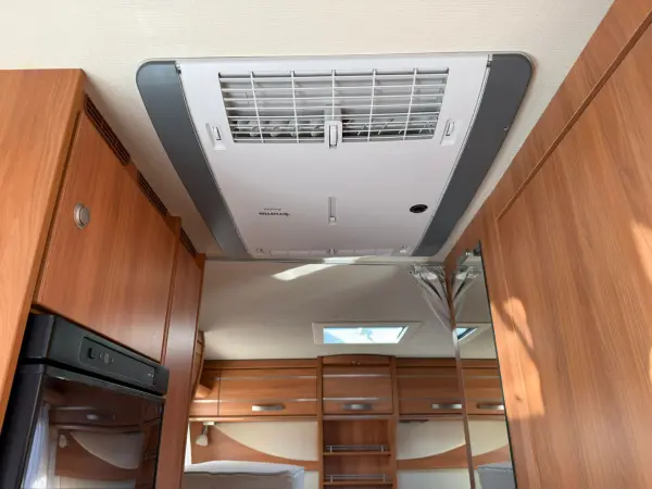 Hymer 580 MLT, automat, 2x klimatizace, markýza, satelit - fotografie 14
