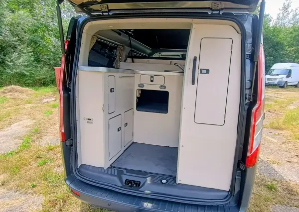 Ford Transit Custom / Westfalia Nugget varianta L1 - fotografie 11