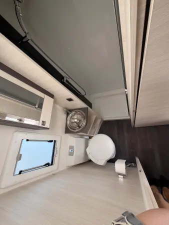 Caravelair ARTICA 496 FAMILY + pohon + markýza - fotografie 10