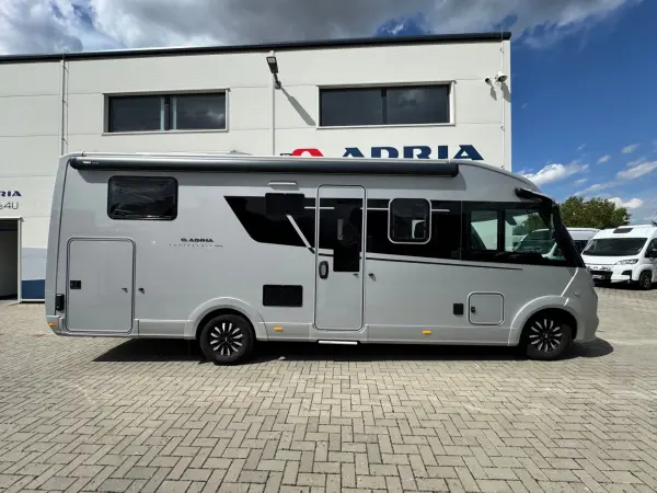 Adria Supersonic 780 DL - fotografie 4