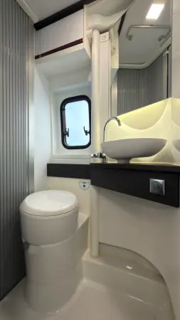Adria Twin Sports 640 SGX - fotografie 12