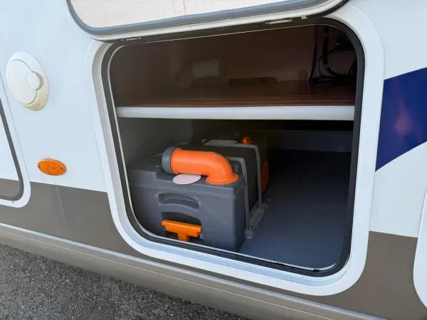 Frankia Mercedes-Benz Sprinter automat - fotografie 10