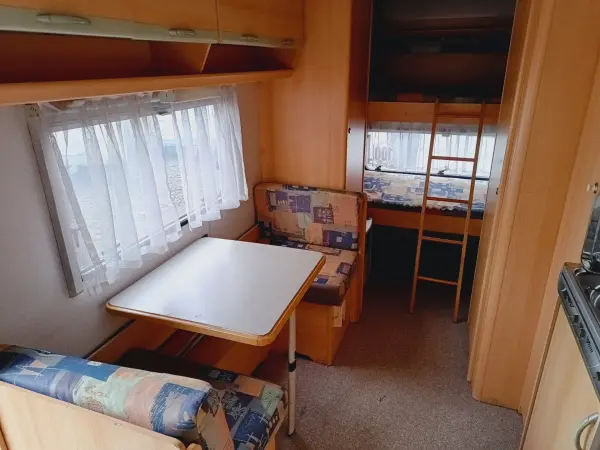 Knaus (2000) – palanda, 5/6 osob, předstan - fotografie 8