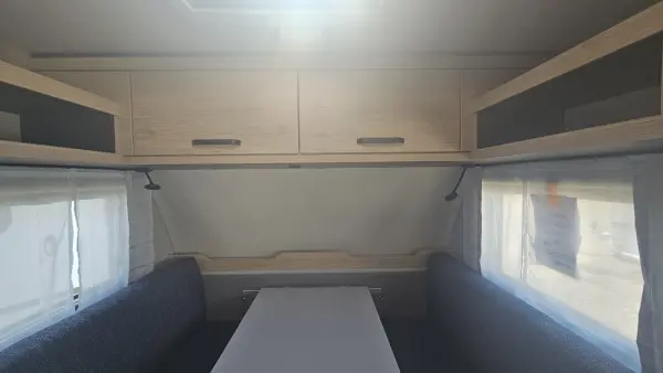 Weinsberg CaraOne 400 LK (3-poschodová posteľ) - fotografie 13