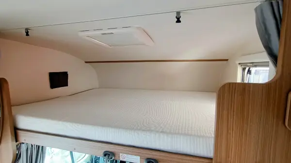 Fiat Ducato / Carado A464, solár, markýza, obří garáž - fotografie 16